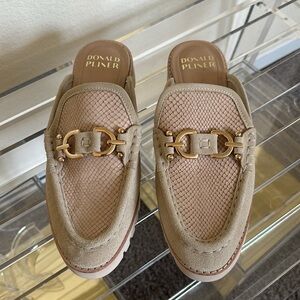NWOB Donald J. Pliner Beige Women's Elta Mule